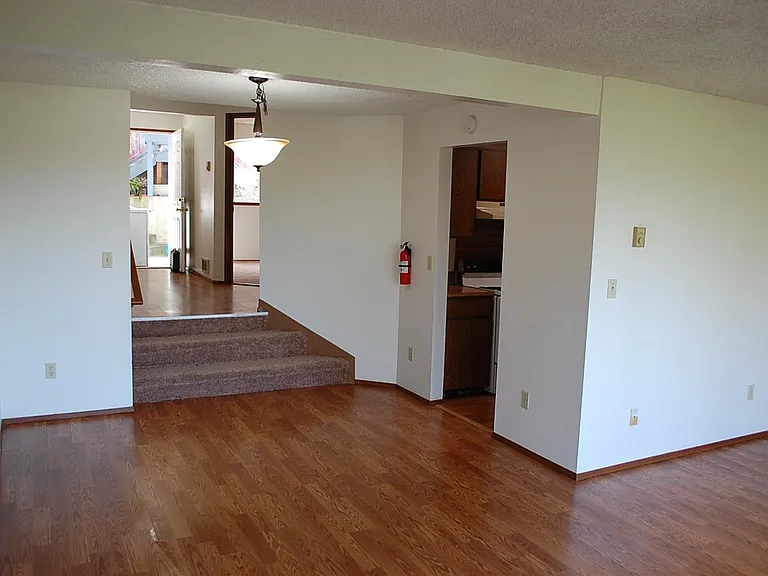 108 Kensington Ave S #2 — Photo 9