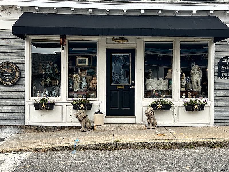 2nd image of 133 Washington St #1