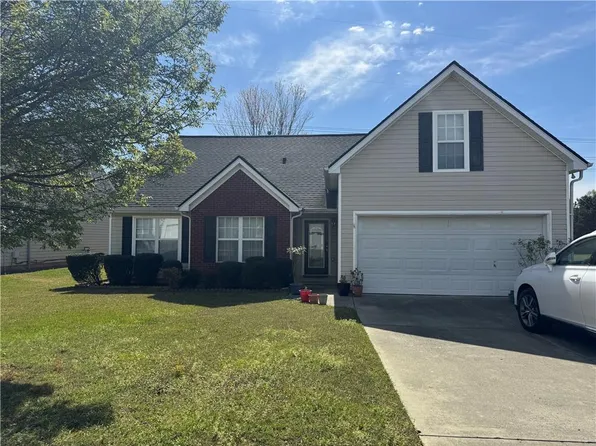 1525 Racquet Club Dr, Lawrenceville, GA 30043