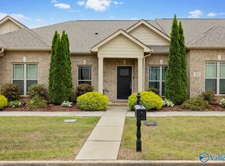 79 Cypress Grove Ln SW, Huntsville, AL 35824