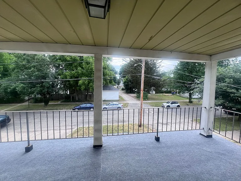 317 Pine Ave NW — Photo 23