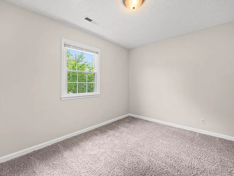 907 Desota Ln — Photo 22