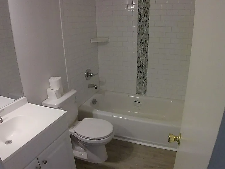 19978 E Eastman Ave — Photo 5