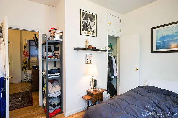 Rented by City Connections Realty | media 14