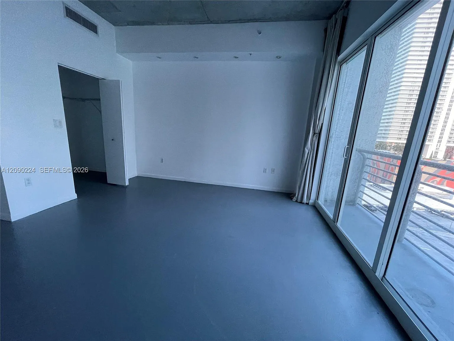 The Loft Downtown Ii Cond — Photo 3