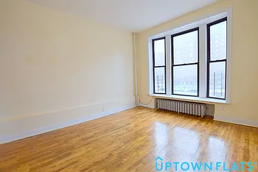 Rented by Uptown Flats LLC