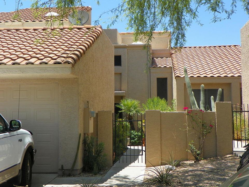 1st image of 325 E Bluebell Ln