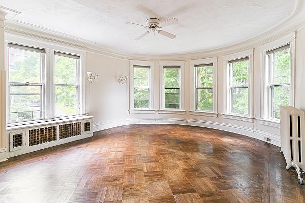 1st image of 52 Albemarle Pl #3