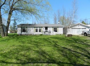 1102 W State St, Cheboygan, MI 49721