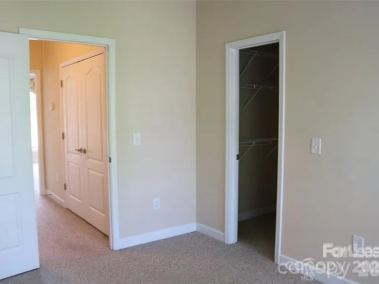 9806 Longstone Ln — Photo 16