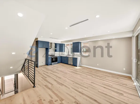 227 N Burlington Ave, Los Angeles, CA