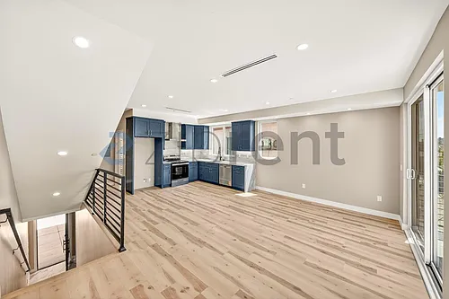 227 N Burlington Ave #1 Photo 1
