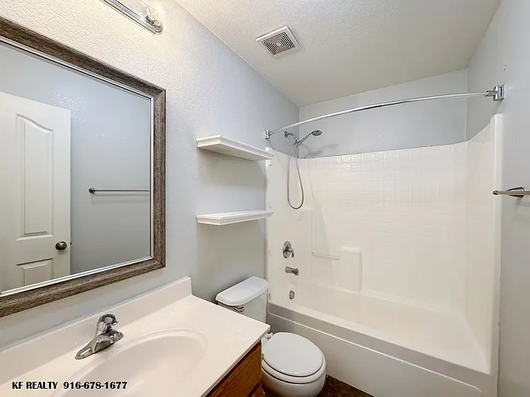 6004 Leonardo Way — Photo 10
