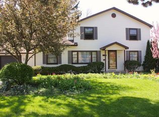 245 E Madison St, Lombard, IL 60148