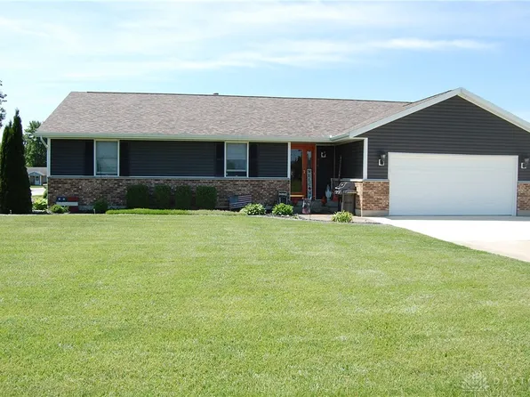 910 Baker Rd, Versailles, OH 45380