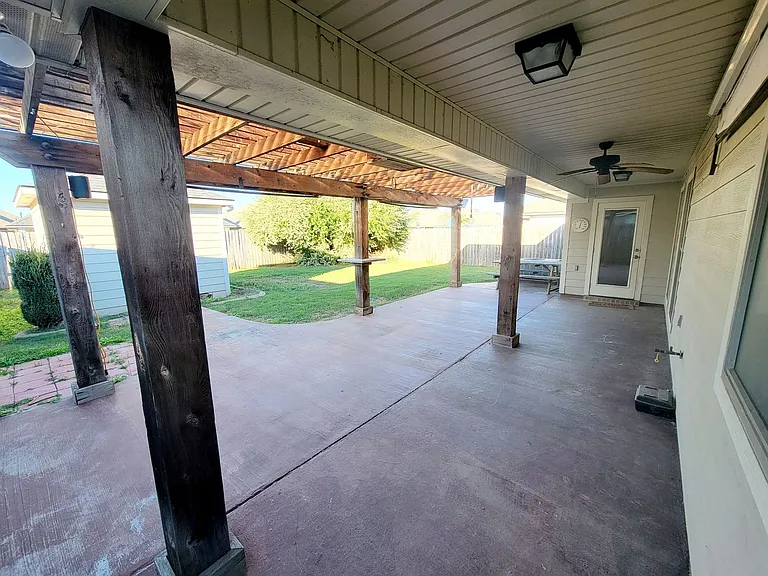 3810 Pickering Pass Dr — Photo 12