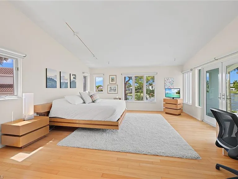 536 Turtle Hatch Rd — Photo 13
