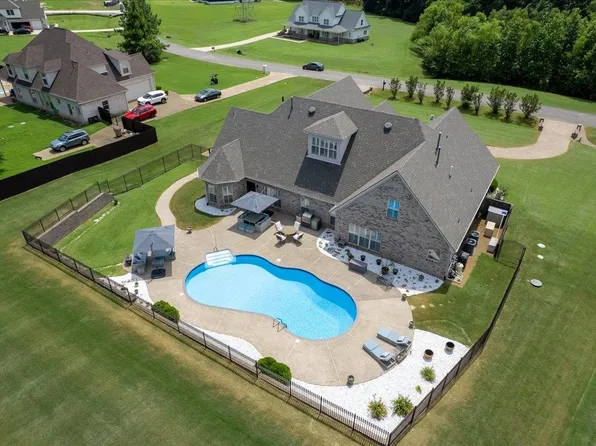 170 Hanover Dr, Arlington, TN 38002