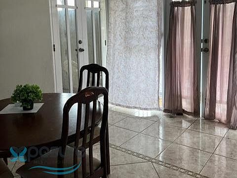 2nd image of Four Calle #4
