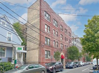523-25 34th St #D1, Union City, NJ 07087