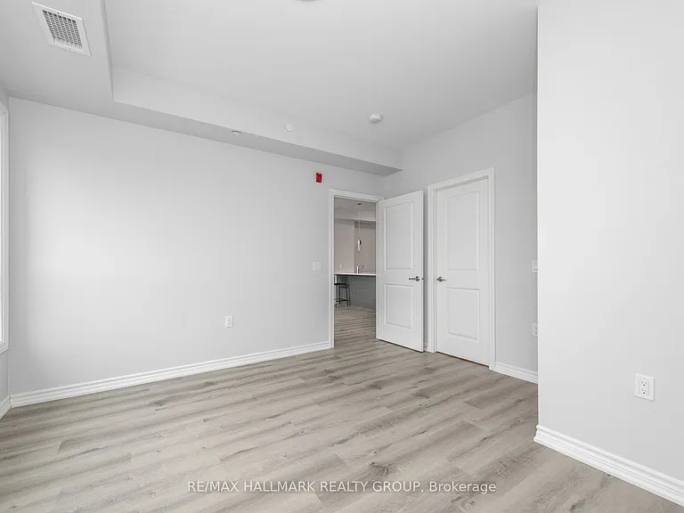 1350 Hemlock Rd #404 — Photo 22