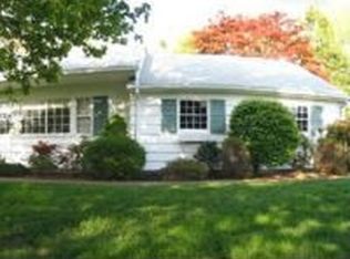 32 Wyndy Brook Ln, Madison, CT 06443