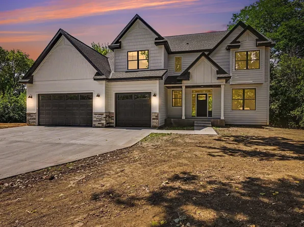 4044 Merriam Rd, Minnetonka, MN 55305