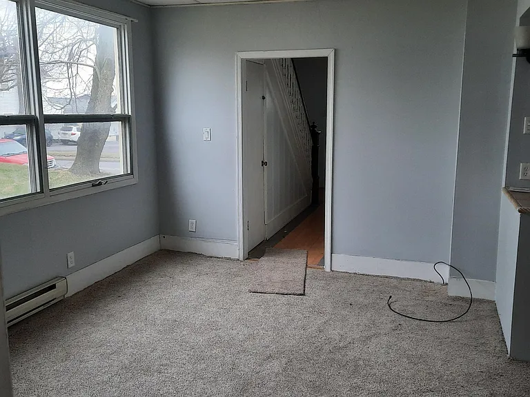 312 W Dubois Ave — Photo 6