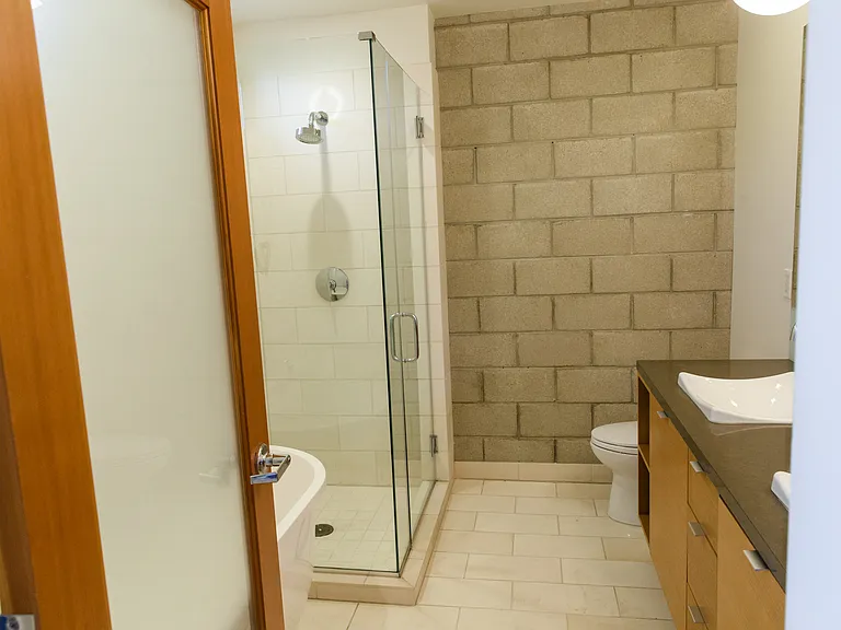 3450 Cahuenga Blvd W #403 — Photo 12