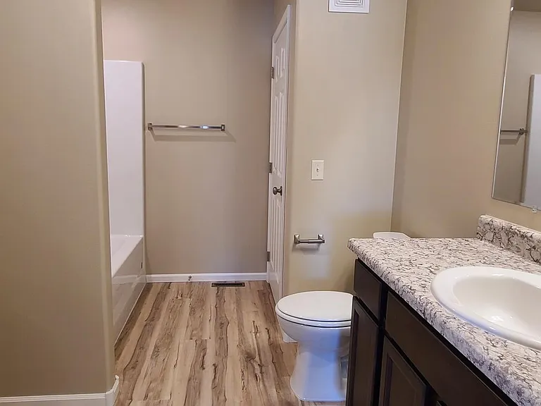 535 Neel St #302 — Photo 2