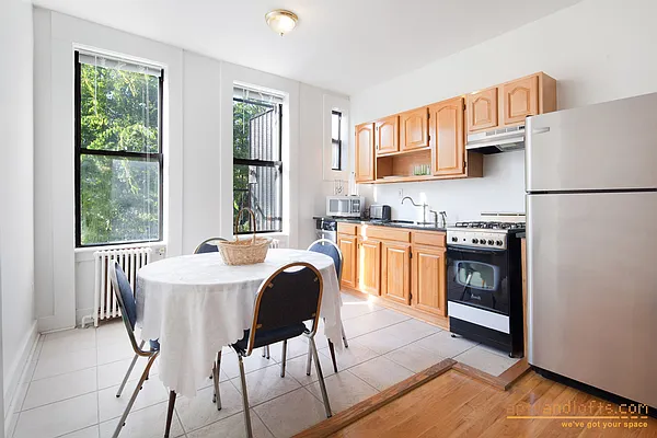 Rented by aptsandlofts.com | media 15