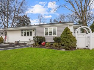 111 Ruland Rd, Selden, NY 11784