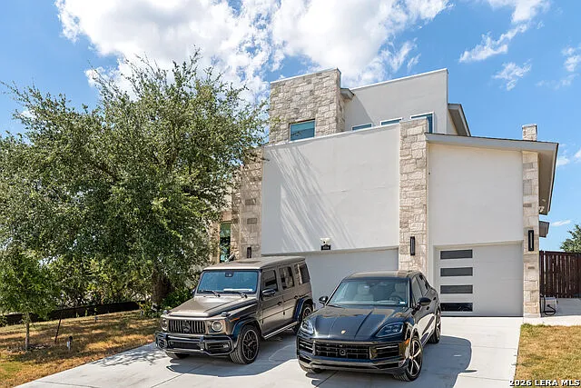 3514 King Ter