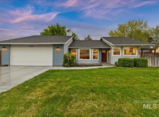 1080 E Chateau Dr, Meridian, ID 83646