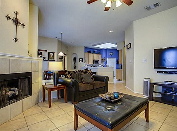 4th image of 7114 Park Hill Trl