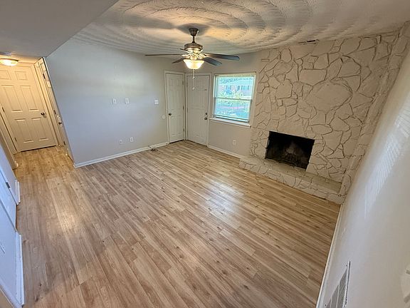 5th image of 1297 Credle Rd