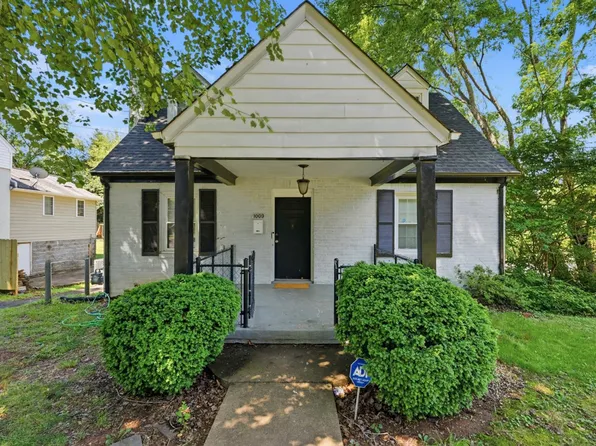 1009 Westview Dr, Lynchburg, VA 24502