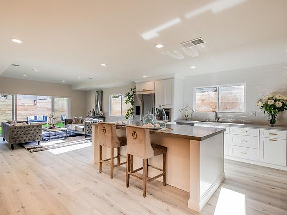 4th image of 2030 Ellen Ave