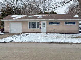 138 Garden Dr, Belvidere, IL 61008