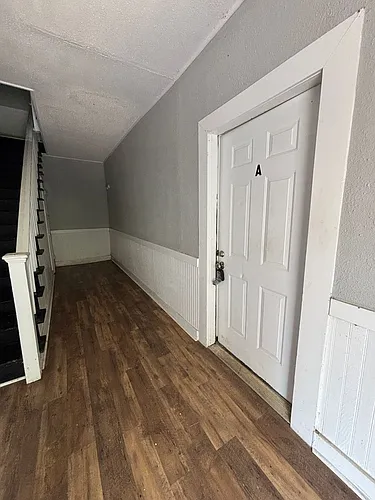 156 Garrett St Photo 1