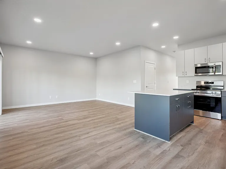 6201-6455 SE Quail Park Ln — Photo 11