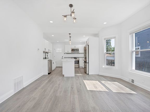 4th image of 9022 Sheridan Ave