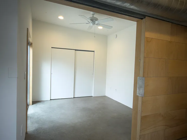 Secondary bedroom