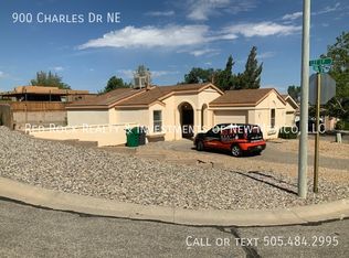 900 Charles Dr NE, Rio Rancho, NM 87144