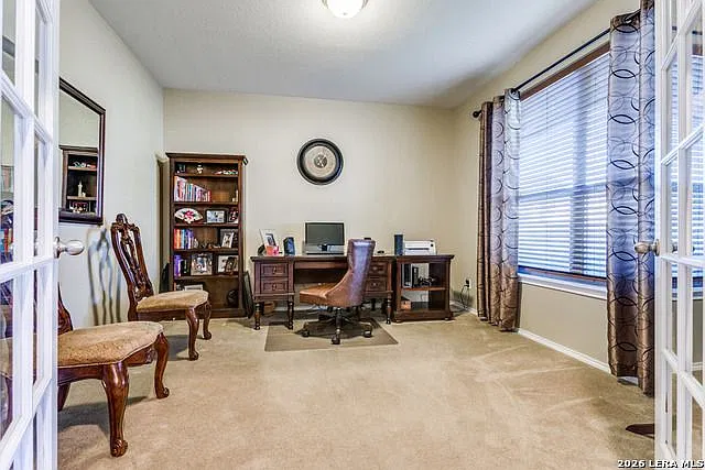 4 bed, 2.5 bath, 3120 sqft, $2,599 — Photo 4
