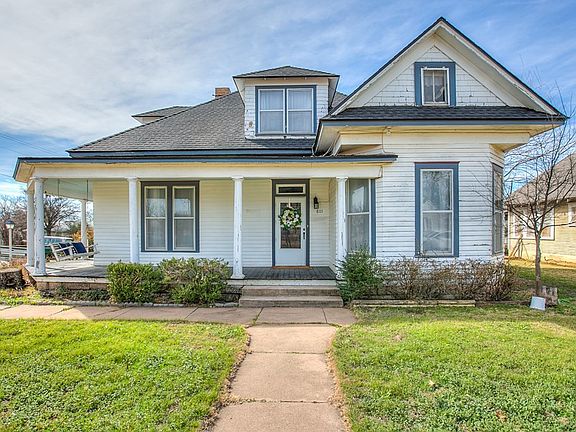 3rd image of 801 N 9th St