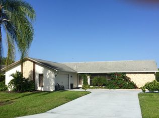 9837 Sandringham Gate, Naples, FL 34109