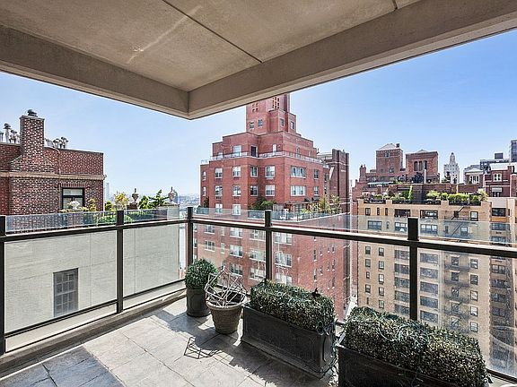 2nd image of 425 E 58th St APT 17H