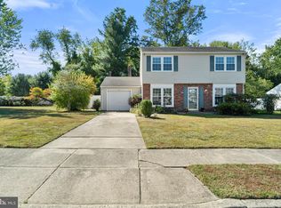 22 Washington Dr, Laurel Springs, NJ 08021