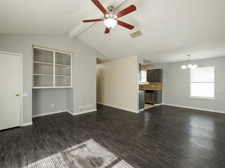 3874 Georgetown Dr — Photo 11